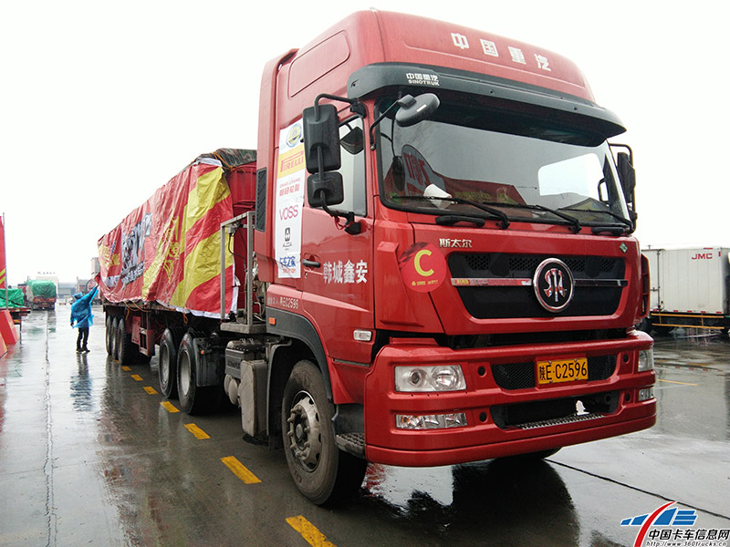今天比賽的比賽用車為昨天預選賽上C組車輛，車上運載貨物為煤炭，標載49噸。