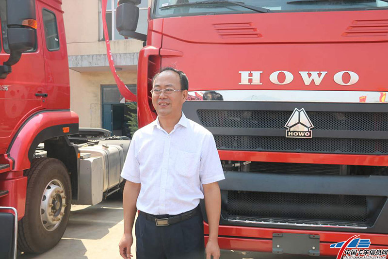 中國重汽銷售部 副總經理段恒永參加交車儀式