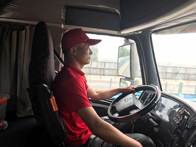 魏師傅對比賽車輛的駕車動力予以肯定