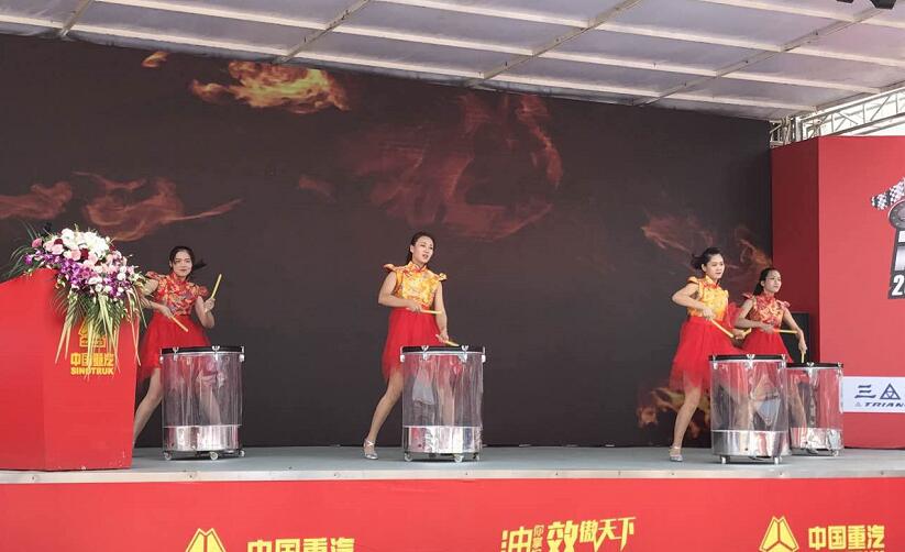 每站必有的表演，雖然小編已經(jīng)看過了好多次，但是每次都能給小編不一樣的感受，大氣磅礴